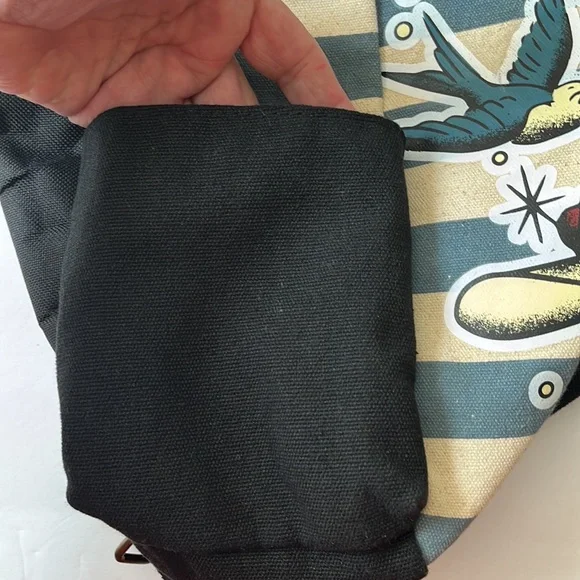 ✨Reduced DISNEY The Little Mermaid backpack - Ariel drawstring, pockets on sides - Picture 10 of 11